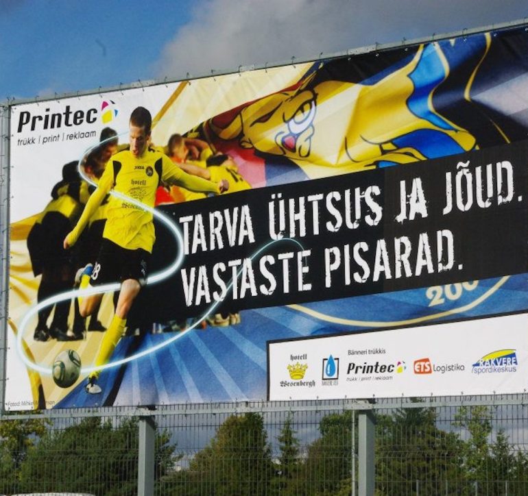 JK Tarvas banner ja bussikleebis