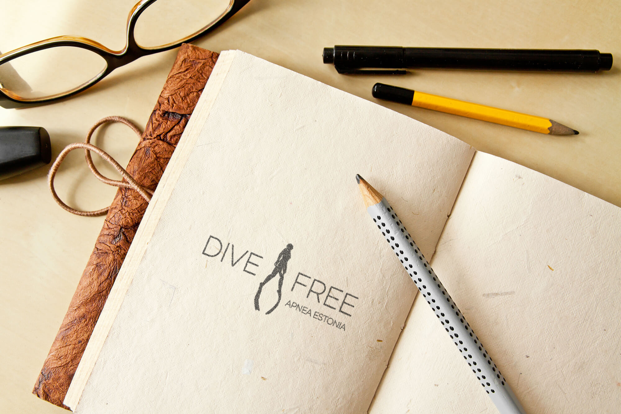 Dive Free logo